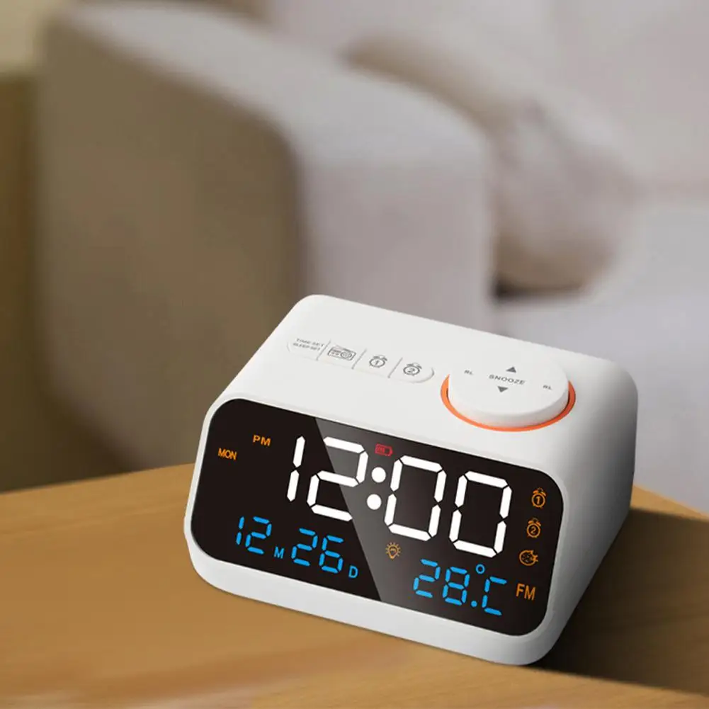 

Led Digital Alarm Clock Dual USB Charging Port Fm Radio Dimming Real-time Monitoring Temperature Humidity With Snooze Function