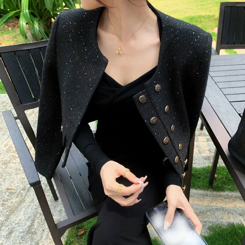 Spring And Autumn 2022 New Exquisite Double Button Round Neck Suit Coat Sequins High Quality White Black Ladies Blazers
Spring And Autumn 2022 New Exquisite Double Button Round Neck Suit Coat Sequins High Quality White Black Ladies Blazers