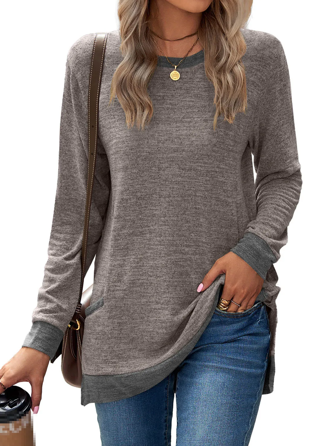 T-shirt for Women Autumn and Winter Round Neck Color Blocking Pockets Long-sleeved Pullover Loose Casual Tops
T-shirt for Women Autumn and Winter Round Neck Color Blocking Pockets Long-sleeved Pullover Loose Casual Tops