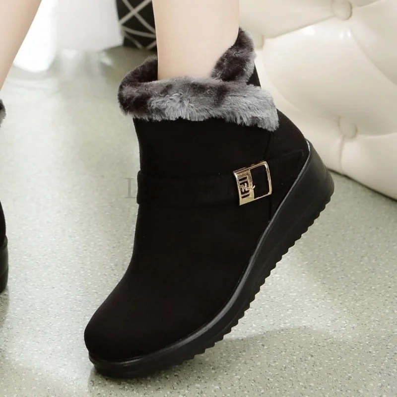 Women Winter Boots 2022 The New Listing Warm Thick Plush Snow Zipper Comfortable Outdoor Ankle Casual Cotton Botas De
Women Winter Boots 2022 The New Listing Warm Thick Plush Snow Zipper Comfortable Outdoor Ankle Casual Cotton Botas De