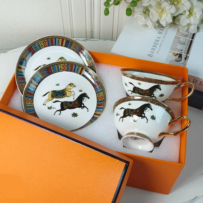 Creative Retro Coffe Cups Set Ceramic Mug Porcelain Teaware Luxury Gift Bone China Wedding Decoration Drinkware Tea Cup Set
Creative Retro Coffe Cups Set Ceramic Mug Porcelain Teaware Luxury Gift Bone China Wedding Decoration Drinkware Tea Cup Set