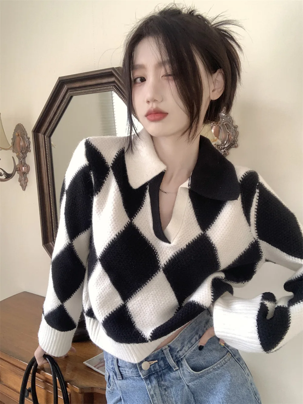 Gifts Fast Shipping Linding V -Neck Lazy Wind Sweater 2022 New Autumn Design Sensory Niche Loose Short Top
Gifts Fast Shipping Linding V -Neck Lazy Wind Sweater 2022 New Autumn Design Sensory Niche Loose Short Top