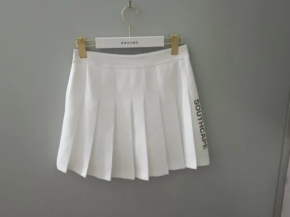 23rd Korean Summer New Season SOUTHCAPE Golf Clothing Women's Versatile Pleated Skirt
23rd Korean Summer New Season SOUTHCAPE Golf Clothing Women's Versatile Pleated Skirt