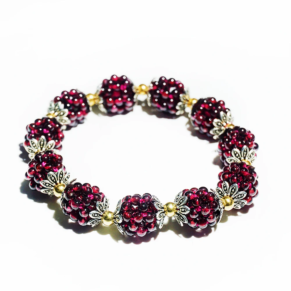Hot Sale High Quality Natural Garnet Bracelet Fashion Women Crystal Bracelet Jewelry Gifts Pomegranate Flower Bracelets
Hot Sale High Quality Natural Garnet Bracelet Fashion Women Crystal Bracelet Jewelry Gifts Pomegranate Flower Bracelets