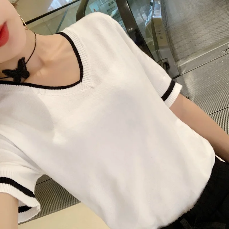 Women Tees V Neck Short Solid Color Loose Bottoming Sweater 2021 Summer New Elegant Pullover Tops Short-sleeved T-shirts Female
Women Tees V Neck Short Solid Color Loose Bottoming Sweater 2021 Summer New Elegant Pullover Tops Short-sleeved T-shirts Female