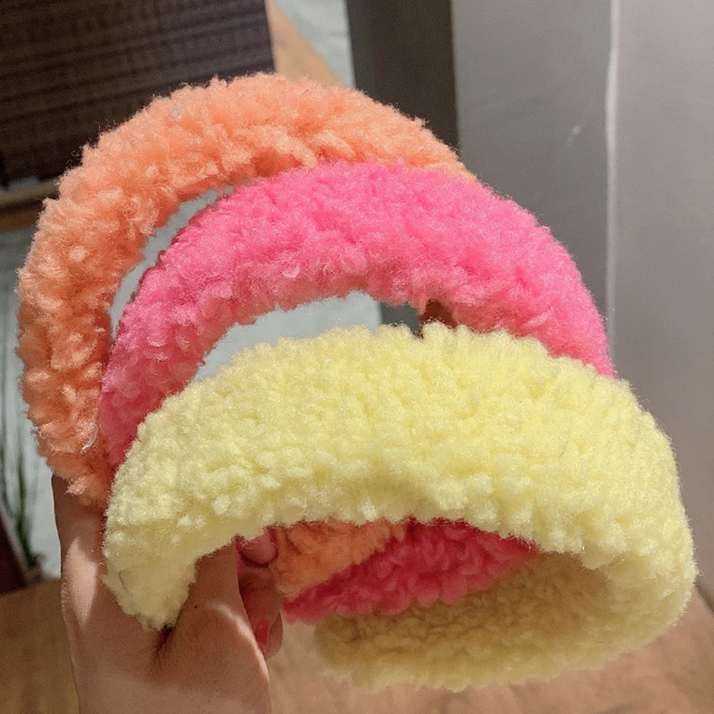 Korea Candy Color Seris Headbands for Women Thick Hairbands for Girls Warm Plush Headwear Hair Hoop Women Bezel Hair Accessories
Korea Candy Color Seris Headbands for Women Thick Hairbands for Girls Warm Plush Headwear Hair Hoop Women Bezel Hair Accessories