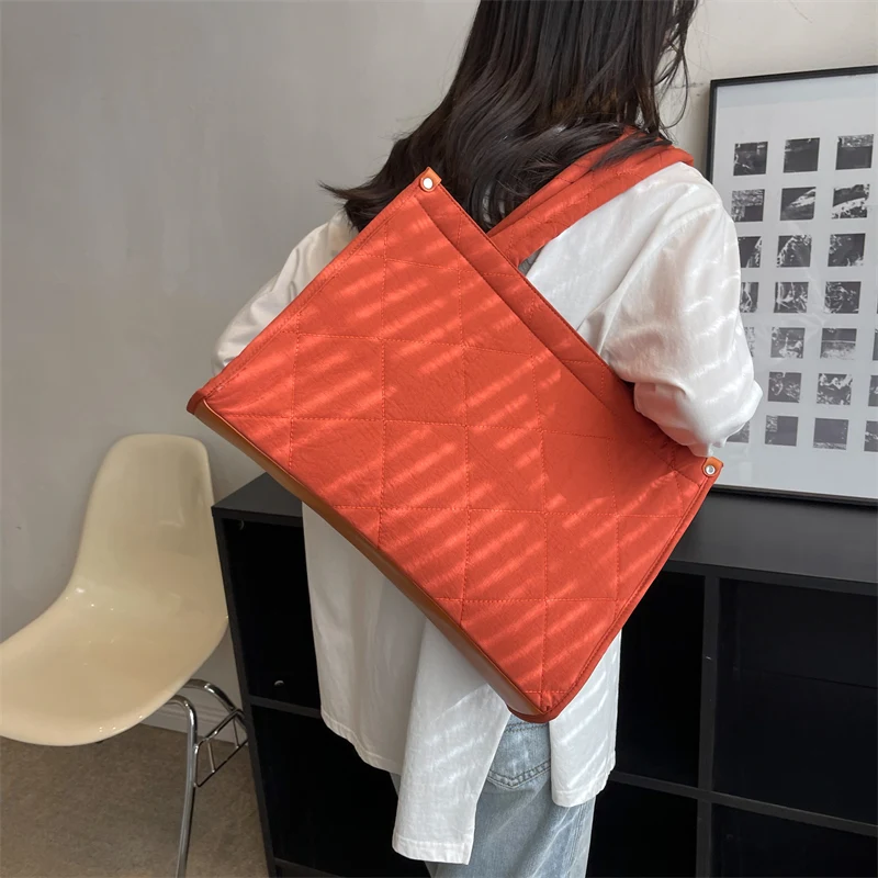 High Capacity Tote Bags for Women 2023 Trend Fashion Design Cloth Top Handle Big Shopper Shopping Shoulder Side Bag Handbags
High Capacity Tote Bags for Women 2023 Trend Fashion Design Cloth Top Handle Big Shopper Shopping Shoulder Side Bag Handbags
