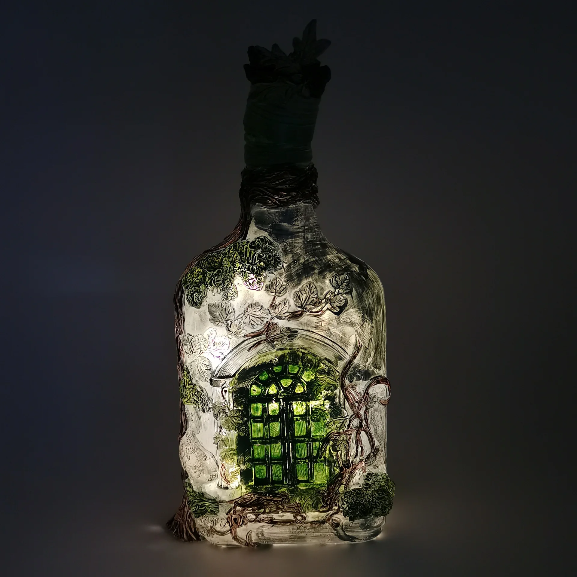 Forest Story Forgotten Small Garden Pavilion Ivy Leaf wreath Garden Courtyard Luminous Wine Bottle Resin Decoration
Forest Story Forgotten Small Garden Pavilion Ivy Leaf wreath Garden Courtyard Luminous Wine Bottle Resin Decoration