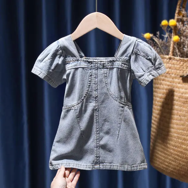 Джинсовое платье для девочек, летние тонкие платья с пышными рукавами, детская повседневная одежда
Джинсовое платье для девочек, летние тонкие платья с пышными рукавами, детская повседневная одежда