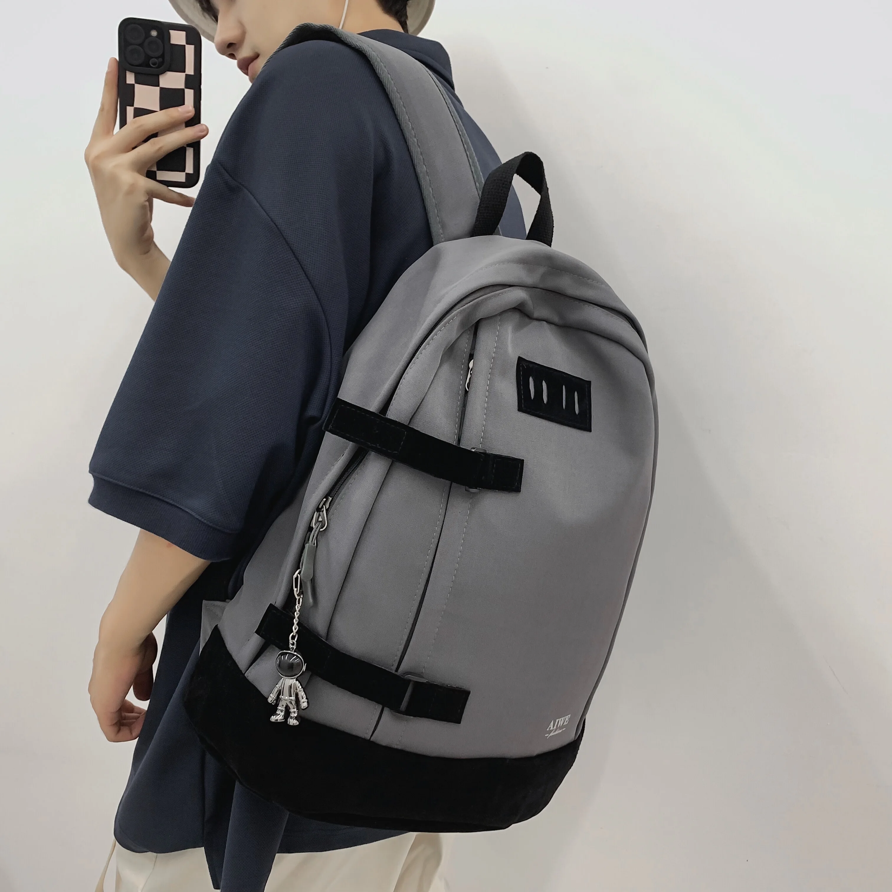 2022 Vintage Women Backpack High Quality Youth School Backpacks for Teenage Girls Boys Female College Bag Bagpack
2022 Vintage Women Backpack High Quality Youth School Backpacks for Teenage Girls Boys Female College Bag Bagpack