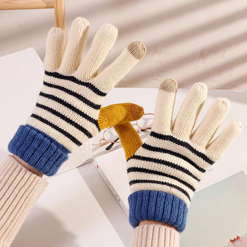 Large Size Children's Knitted Gloves Winter Warm Mittens For Student Teenagers Full Finger Gloves Outdoors Boys Girl Gloves
Large Size Children's Knitted Gloves Winter Warm Mittens For Student Teenagers Full Finger Gloves Outdoors Boys Girl Gloves