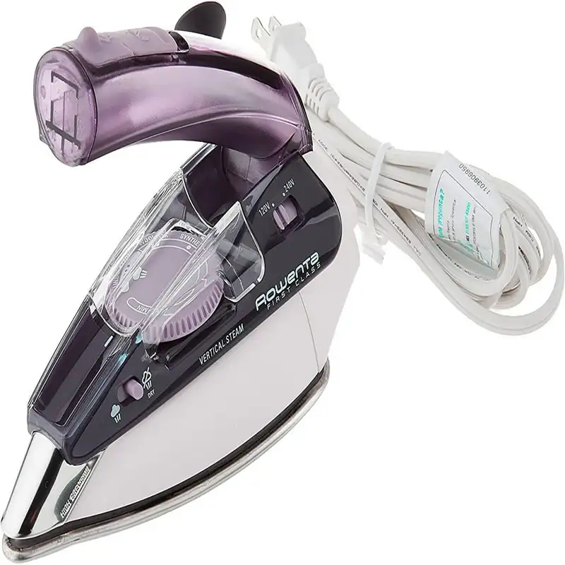 Travel Steam Iron, DA1560, Dual Voltage 
Travel Steam Iron, DA1560, Dual Voltage