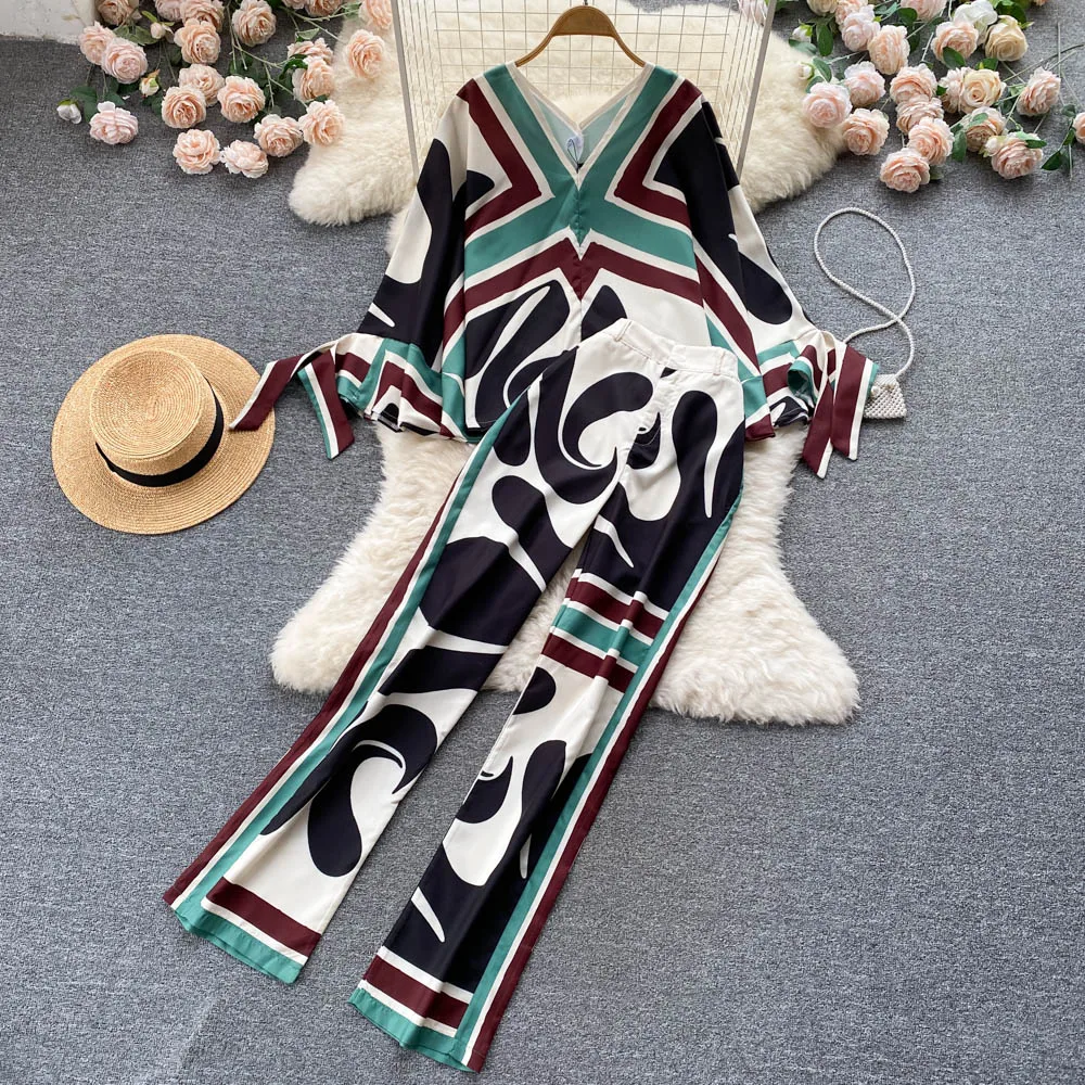 Новый корейский вариант свободного кроя облегающий костюм с принтом мяса женские брюки с высокой талией темпераментная Повседневная мода из двух частей
Новый корейский вариант свободного кроя облегающий костюм с принтом мяса женские брюки с высокой талией темпераментная Повседневная мода из двух частей