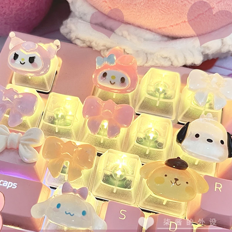 Kawaii Sanrio Keycap ESC полупрозрачный аниме Kuromi Melody Cinnamoroll Purin девушка лук Милая механическая клавиатура Keycap подарки
Kawaii Sanrio Keycap ESC полупрозрачный аниме Kuromi Melody Cinnamoroll Purin девушка лук Милая механическая клавиатура Keycap подарки