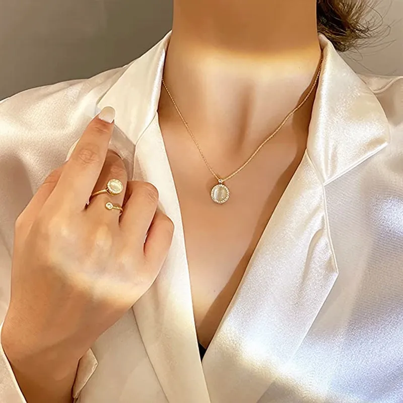 KIOOZOL Fashion Gold Color Rotatable Spinner Opal Round Pendant Necklace For Women Choker Chains wedding accessories 326 KO2
KIOOZOL Fashion Gold Color Rotatable Spinner Opal Round Pendant Necklace For Women Choker Chains wedding accessories 326 KO2