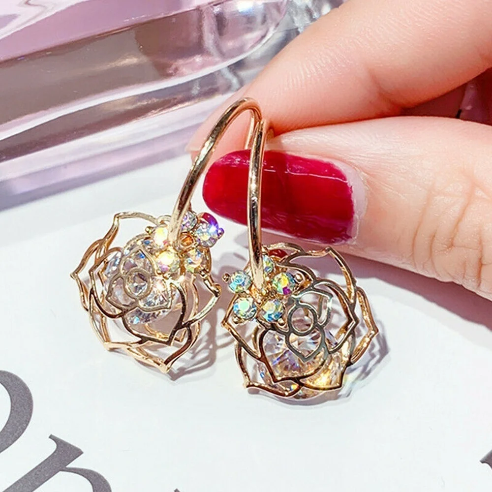 Fashion Hollow Rose Crystal Rhinestones Hoop Earrings for Women Bridal Wedding Earring Valentine's Day Anniversary Gift Jewelry
Fashion Hollow Rose Crystal Rhinestones Hoop Earrings for Women Bridal Wedding Earring Valentine's Day Anniversary Gift Jewelry
