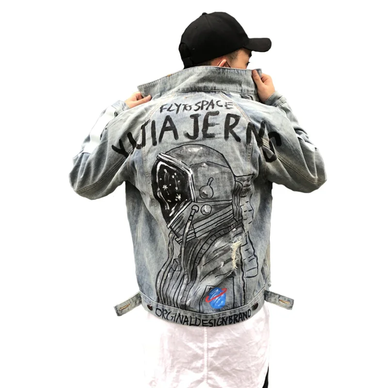 Japanese Street Men Denim Jackets Starry Sky astronaut Graffiti Retro Loose Print Jacket Frayed Broken Coats
Japanese Street Men Denim Jackets Starry Sky astronaut Graffiti Retro Loose Print Jacket Frayed Broken Coats