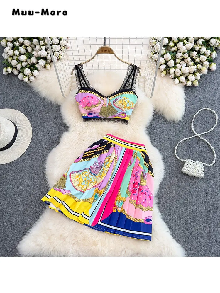 2023 Summer Bohemian Two Piece Set Women Floral Printed Short Cup Padded Lace Stitching Crop Tops+High Waist Pleated Maxi Skirt
2023 Summer Bohemian Two Piece Set Women Floral Printed Short Cup Padded Lace Stitching Crop Tops+High Waist Pleated Maxi Skirt