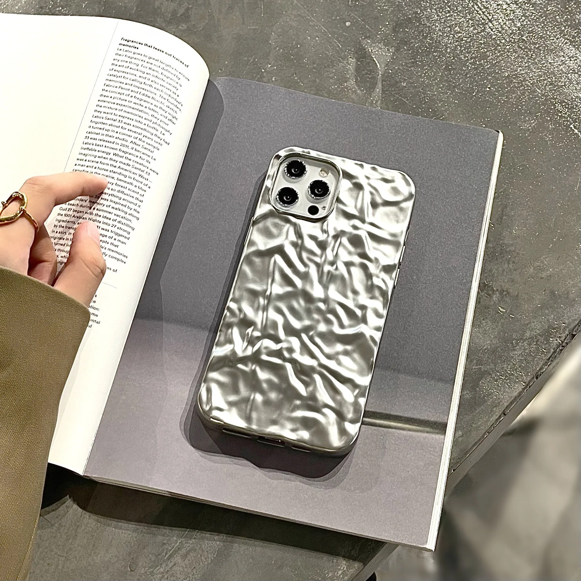 Модный серебристый чехол из оловянной фольги для iPhone 11 12 13 Pro Max X Xr Xs Max 8 7 Plus 12 Mini 3D водонепроницаемый ударопрочный матовый чехол
Модный серебристый чехол из оловянной фольги для iPhone 11 12 13 Pro Max X Xr Xs Max 8 7 Plus 12 Mini 3D водонепроницаемый ударопрочный матовый чехол