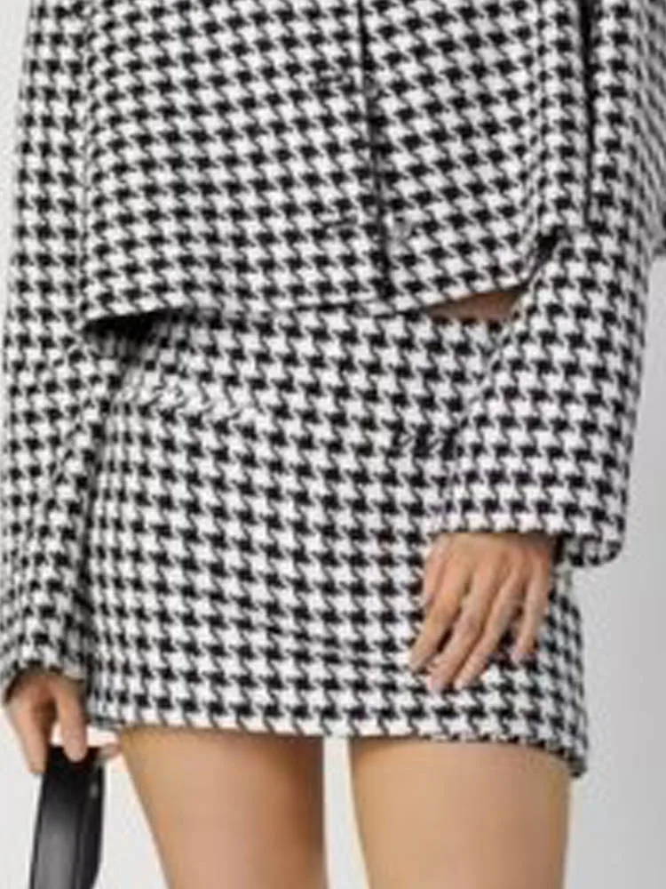Kumsvag Plaid Shorts Skirts 2022 Autumn Women Veins Casual Zipper Female Elegant Sweet Street Shorts Clothing
Kumsvag Plaid Shorts Skirts 2022 Autumn Women Veins Casual Zipper Female Elegant Sweet Street Shorts Clothing