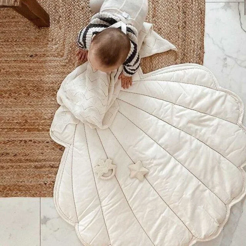 INS Style Children's Scallop Design with Cotton Clippings Crawling Pad Soft and Irregular Baby Photography Baby Game Pad
INS Style Children's Scallop Design with Cotton Clippings Crawling Pad Soft and Irregular Baby Photography Baby Game Pad