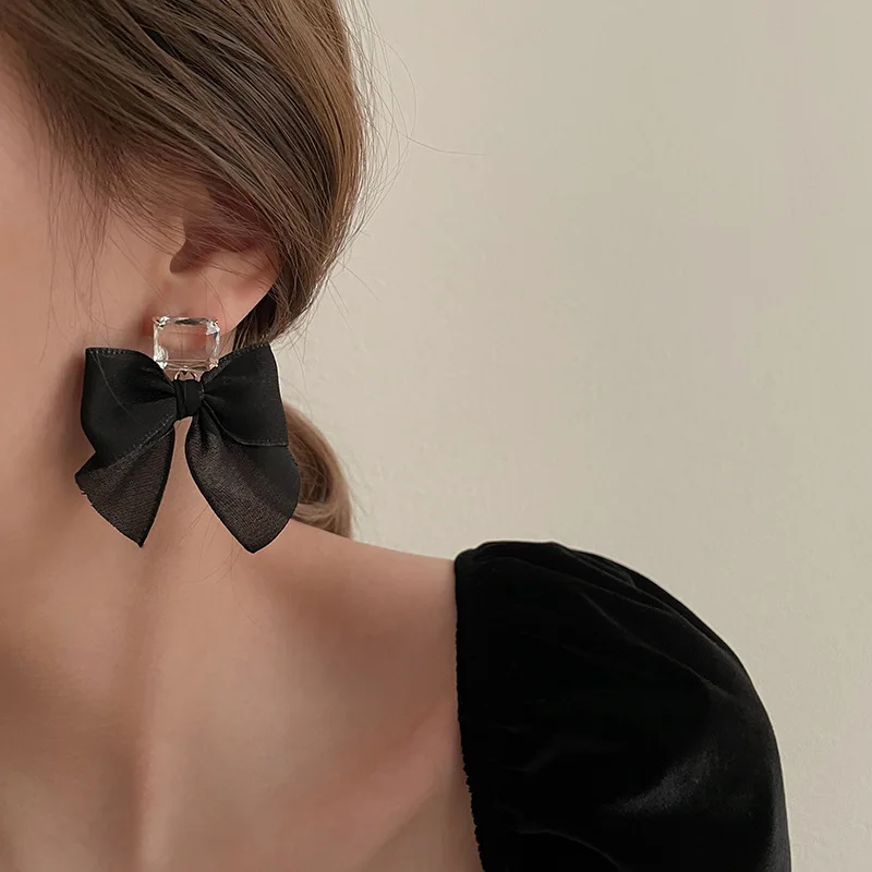 1Pair Black Lace Bowknot Drop Earring Romantic Crystal Dangle Earrings For Korean Women Ladies Vintage Ear Jewelry Accessories
1Pair Black Lace Bowknot Drop Earring Romantic Crystal Dangle Earrings For Korean Women Ladies Vintage Ear Jewelry Accessories