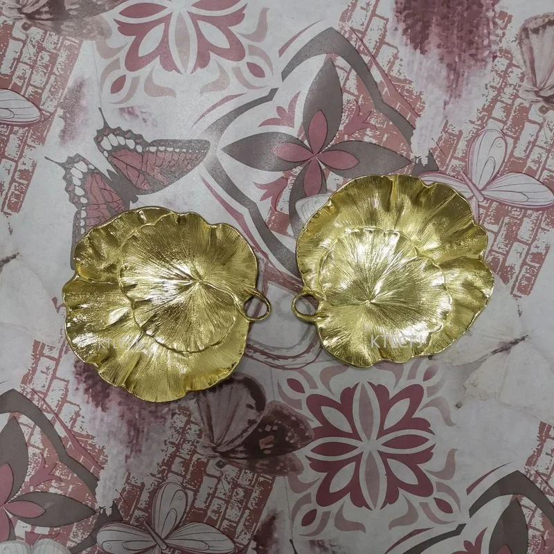 Латунный Лотос, искусственные настольные орехи, маленький поднос для конфет, для дома, ресторана
Латунный Лотос, искусственные настольные орехи, маленький поднос для конфет, для дома, ресторана