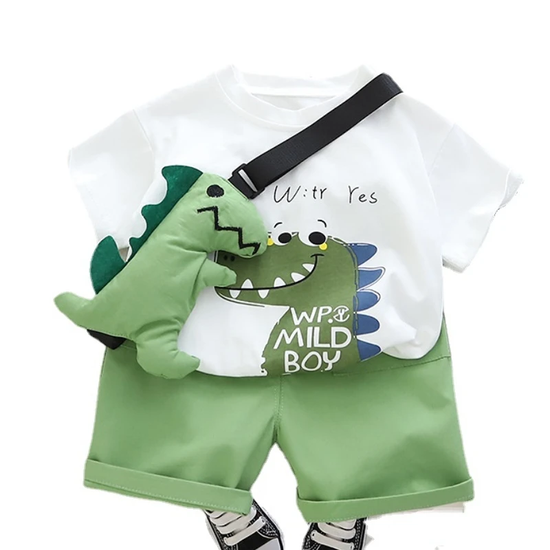 1-5 Years Baby Boys Clothes Summer New Toddler Kids Dinosaur Tee Shirt Green Short Pants Dragon Bag 3 Pcs Sets Korean Style Suit
1-5 Years Baby Boys Clothes Summer New Toddler Kids Dinosaur Tee Shirt Green Short Pants Dragon Bag 3 Pcs Sets Korean Style Suit