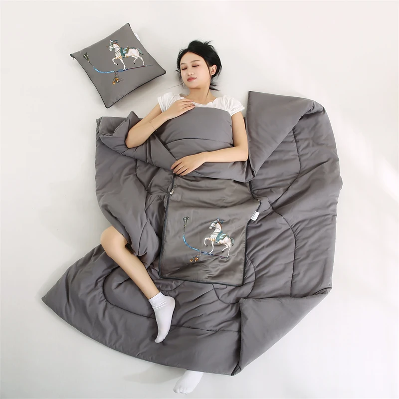 2 в 1, хлопковая Подушка-одеяло с принтом лошади
2 в 1, хлопковая Подушка-одеяло с принтом лошади