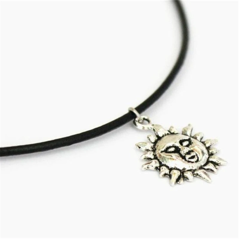 Sun Choker, Boho, Grunge, Alternative, Festival Jewelry, Thin Black Choker with Charm, Sun Necklace, Sun Charm
Sun Choker, Boho, Grunge, Alternative, Festival Jewelry, Thin Black Choker with Charm, Sun Necklace, Sun Charm