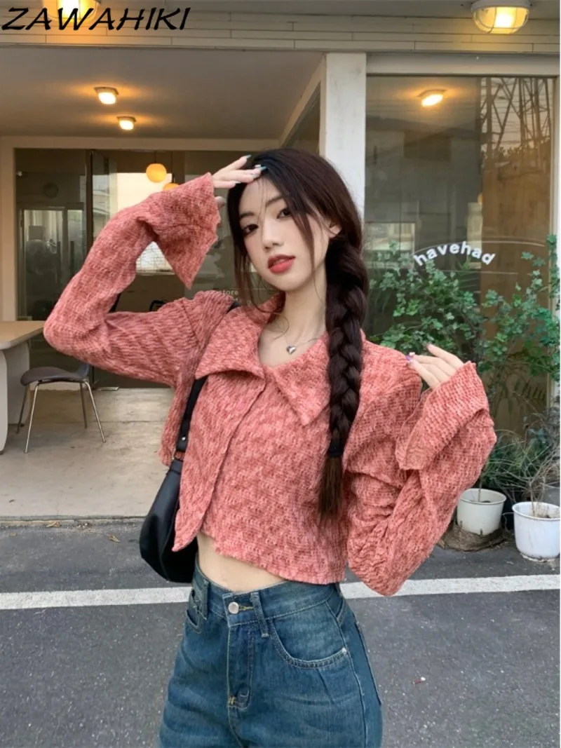 French Vintage Knitted Contrast Color Cardigan Tops Autumn New Lightweight Temperament Slim Irregular Long Flare Sleeve Shirt
French Vintage Knitted Contrast Color Cardigan Tops Autumn New Lightweight Temperament Slim Irregular Long Flare Sleeve Shirt
