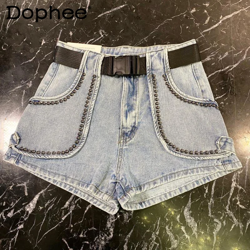 2022 Summer Solid Color Rivet Regular Type Versatile Belt Low Waist New Temperament Fashion Women Denim Shorts
2022 Summer Solid Color Rivet Regular Type Versatile Belt Low Waist New Temperament Fashion Women Denim Shorts