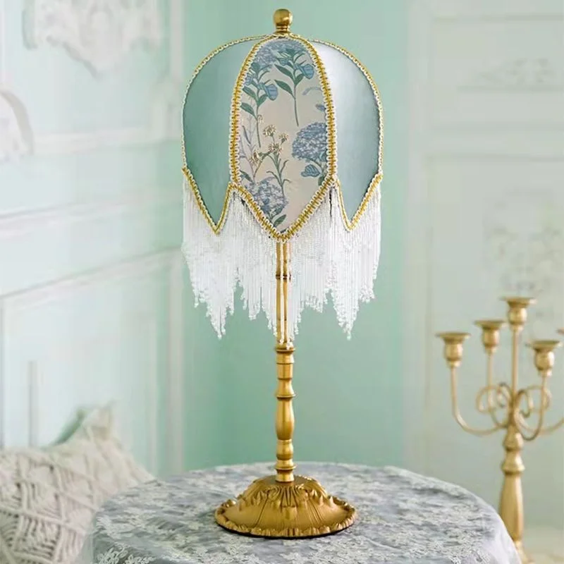 

Классическая французская Винтажная настольная лампа, светильник для создания атмосферы в спальне, в стиле ins, девушка, в американском стиле, прикроватная лампа с кисточками