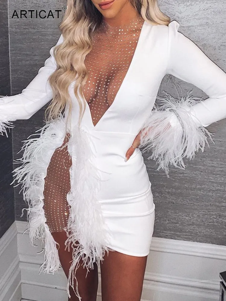 Articat Sexy See Through Sequin Mesh Patchwork Dresses Women Deep V White Feather Mini Party Dress Ladies Nightclub Vestidos 
Articat Sexy See Through Sequin Mesh Patchwork Dresses Women Deep V White Feather Mini Party Dress Ladies Nightclub Vestidos