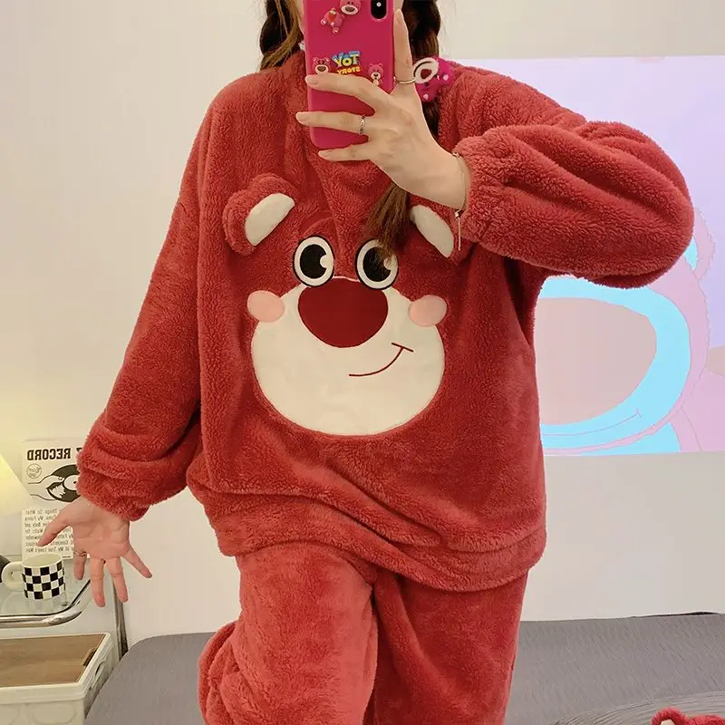 Kawaii Disney аниме хобби лотсо женские пижамы Осень и зима коралловый флис плюс бархатный утепленный фланелевый домашний костюм
Kawaii Disney аниме хобби лотсо женские пижамы Осень и зима коралловый флис плюс бархатный утепленный фланелевый домашний костюм