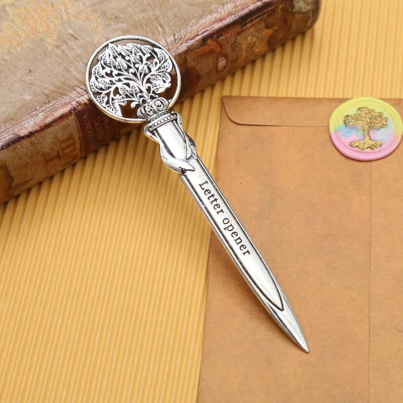 Metal Retro Utility Knife Mini Portable Paper Cutter Letter Envelope Opener Express Box Knife Box Cutter Knife Students Supplies
Metal Retro Utility Knife Mini Portable Paper Cutter Letter Envelope Opener Express Box Knife Box Cutter Knife Students Supplies