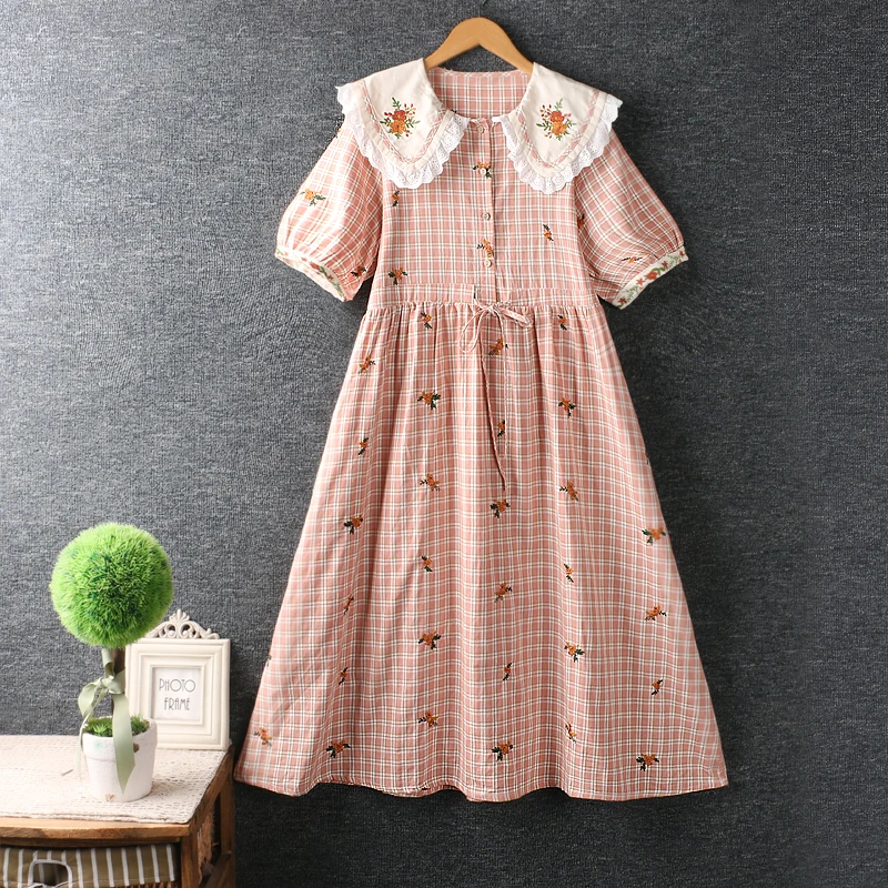 Summer Mori Sweet Pater Pan Collar Embroidered Dress Women Short Sleeve Midi Plaid Dress ML051001
Summer Mori Sweet Pater Pan Collar Embroidered Dress Women Short Sleeve Midi Plaid Dress ML051001