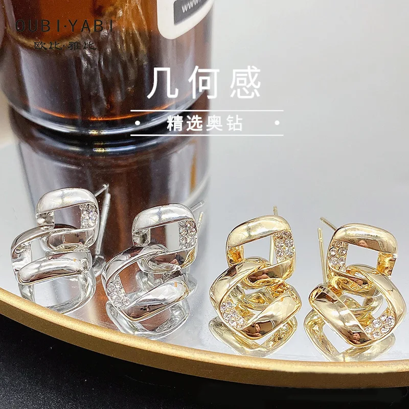 Stainless steel earrings woman circle korean set diamond earrings 2022 trendy women's earring set pack free shipping
Stainless steel earrings woman circle korean set diamond earrings 2022 trendy women's earring set pack free shipping