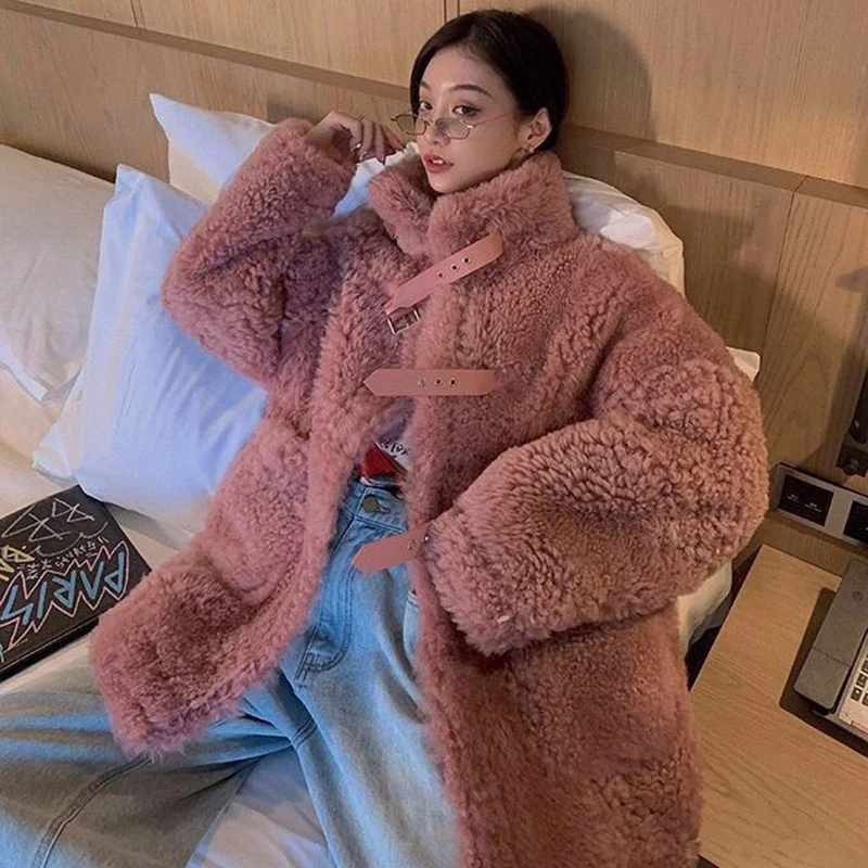 Particle Lamb plush mid-length women's trendy ins winter Korean version thickened cotton clothes large size foreign style jacket
Particle Lamb plush mid-length women's trendy ins winter Korean version thickened cotton clothes large size foreign style jacket