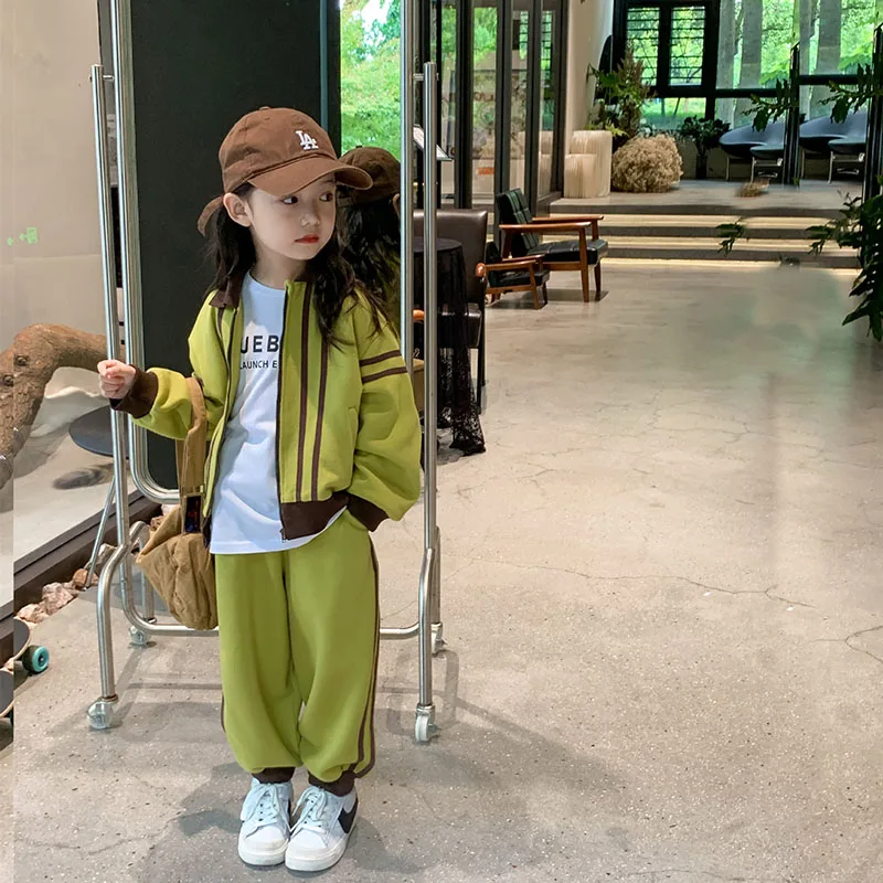 2022 autumn new children's wear girls' fashion drawstring sports suit cardigan + sports pants 2-101
2022 autumn new children's wear girls' fashion drawstring sports suit cardigan + sports pants 2-101