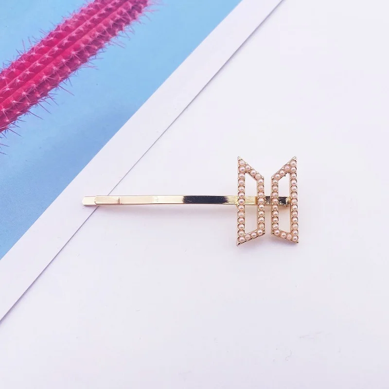 Kpop Boys Rhinestone Hair Grips for Girls Korea Bangtan Gold Silver Color Clip Hair Accessories Headwear Fashion Jewelry Gifts
Kpop Boys Rhinestone Hair Grips for Girls Korea Bangtan Gold Silver Color Clip Hair Accessories Headwear Fashion Jewelry Gifts