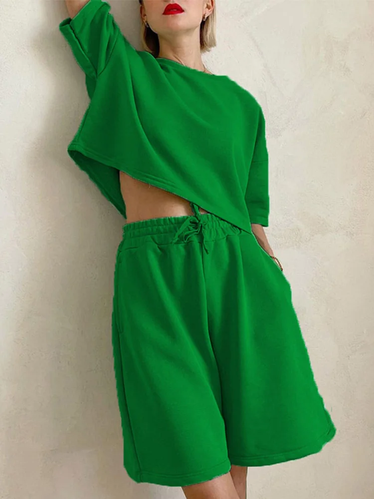 Casual Women Green Shorts Suit Oversize Loose T-shirt and High Waist Shorts Tracksuit Summer Classic Match Female Two Piece Sets
Casual Women Green Shorts Suit Oversize Loose T-shirt and High Waist Shorts Tracksuit Summer Classic Match Female Two Piece Sets