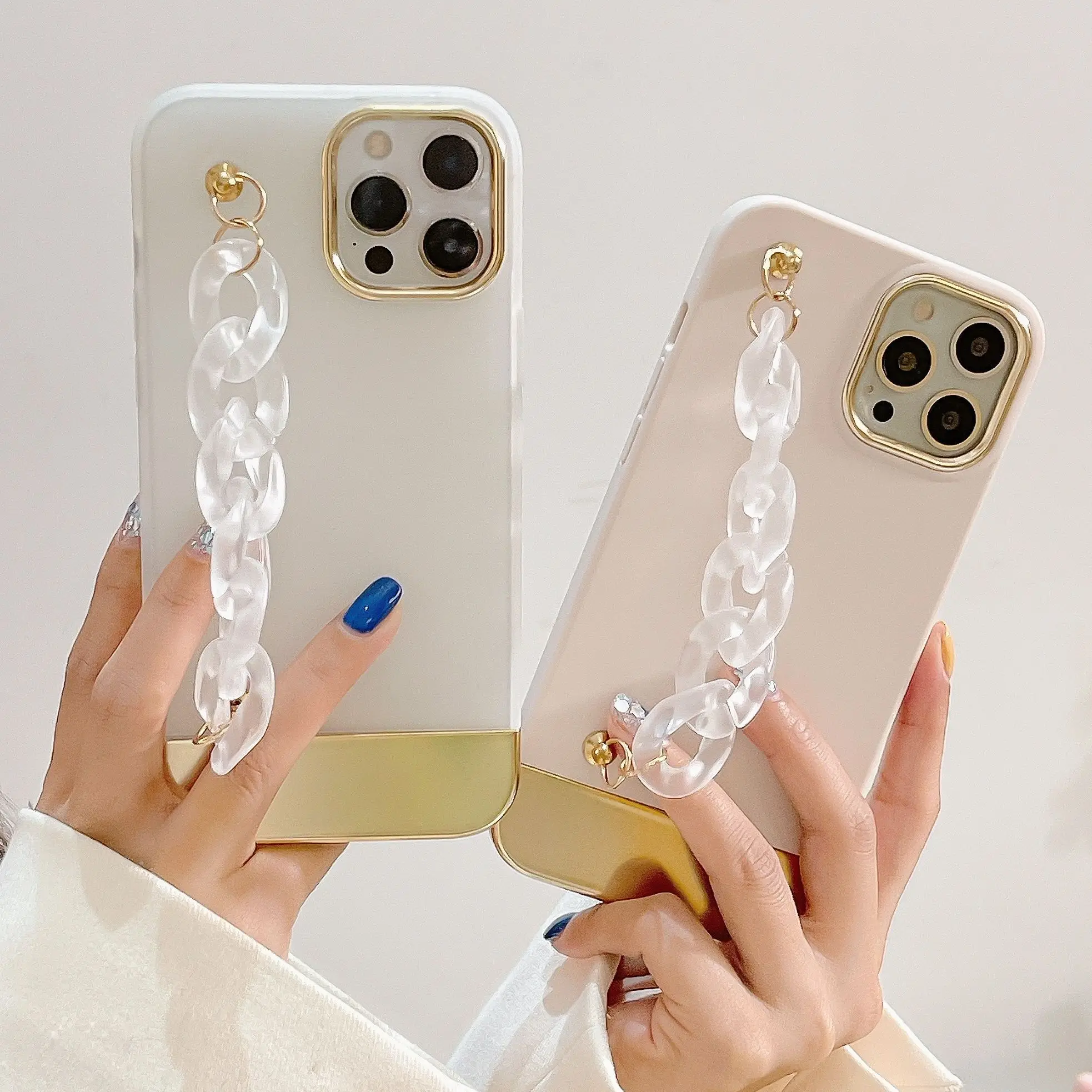 for iPhone 13 Pro Max Case Pearl Bracelet Chain Cover For iPhone X XS Max XR 7 8 Plus Back Shell for iPhone 11 12 Pro Max Cases
for iPhone 13 Pro Max Case Pearl Bracelet Chain Cover For iPhone X XS Max XR 7 8 Plus Back Shell for iPhone 11 12 Pro Max Cases