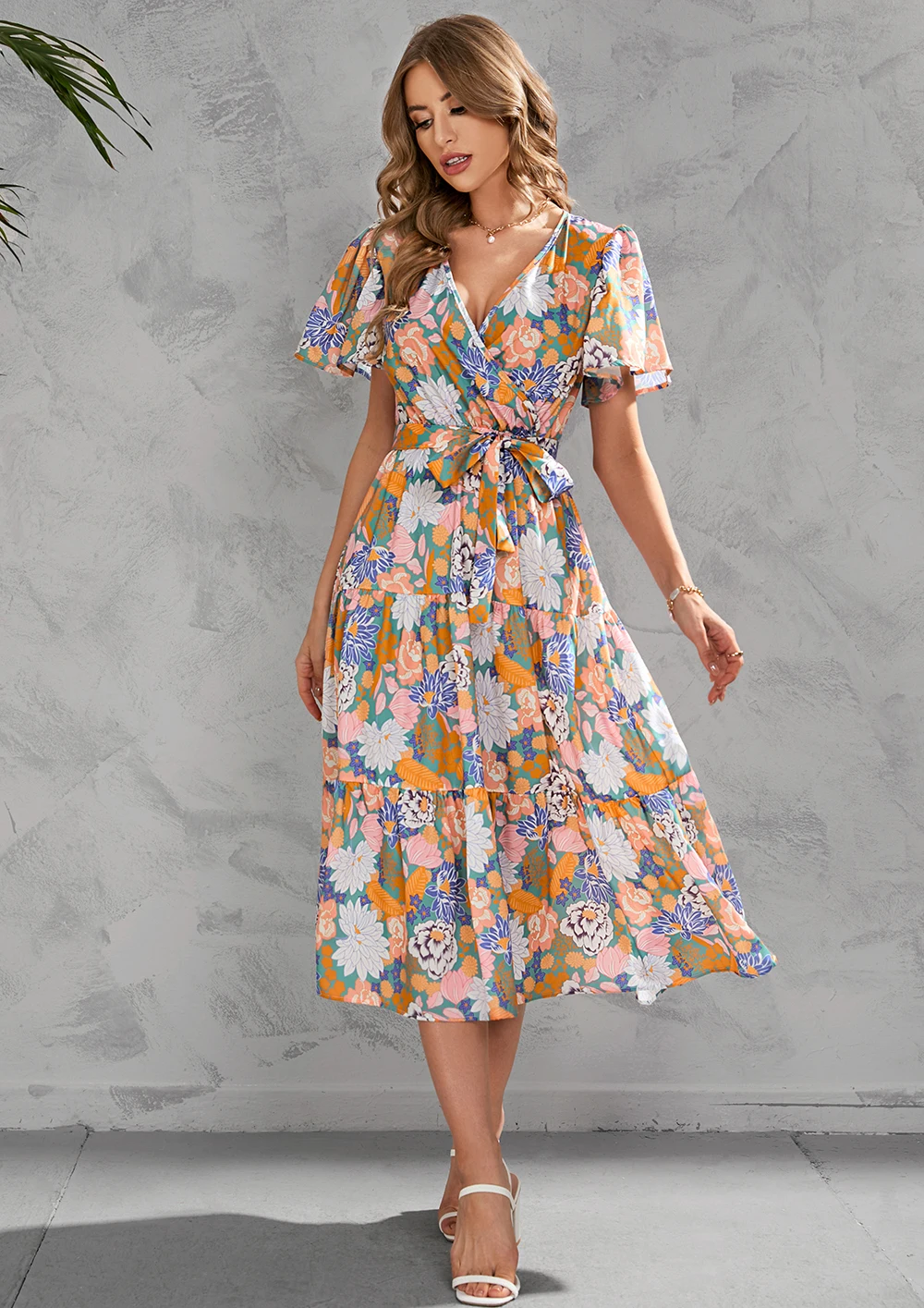2022 New Women Summer Long Dress Floral Short Sleeve V-Neck Mid-Calf Casual Wear Night Party Dress Clothes
2022 New Women Summer Long Dress Floral Short Sleeve V-Neck Mid-Calf Casual Wear Night Party Dress Clothes