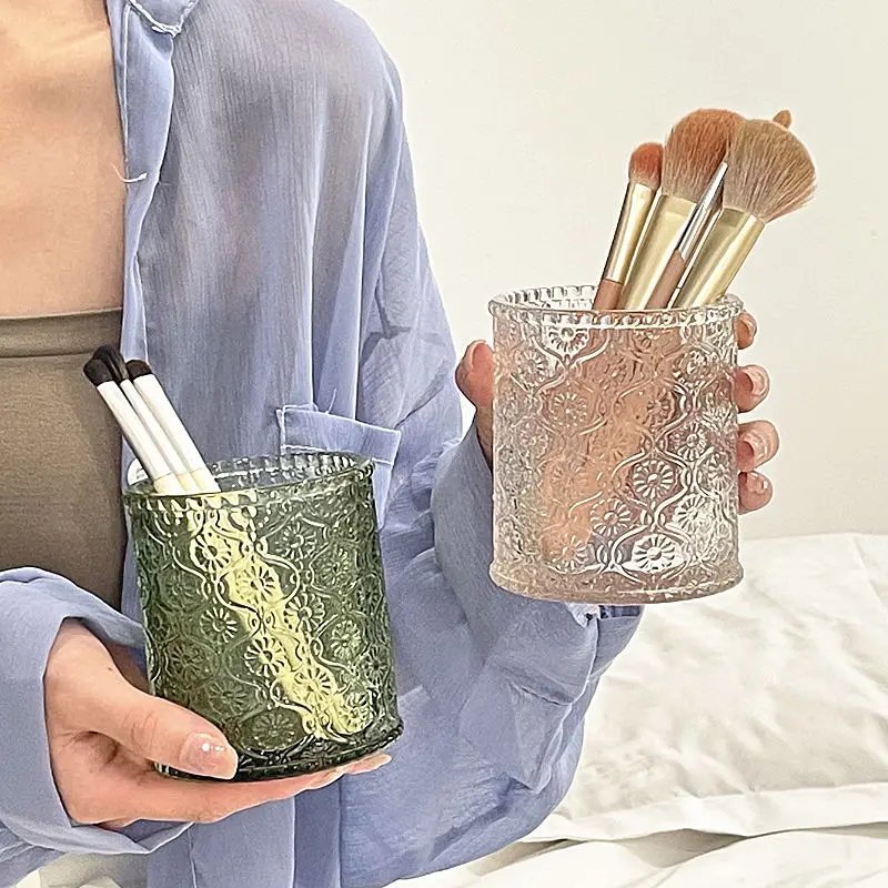 Vintage Style Makeup Brush Holder with Embossed Glass Pen Holder for Desktop Organization Translucent Storage Jar
Vintage Style Makeup Brush Holder with Embossed Glass Pen Holder for Desktop Organization Translucent Storage Jar