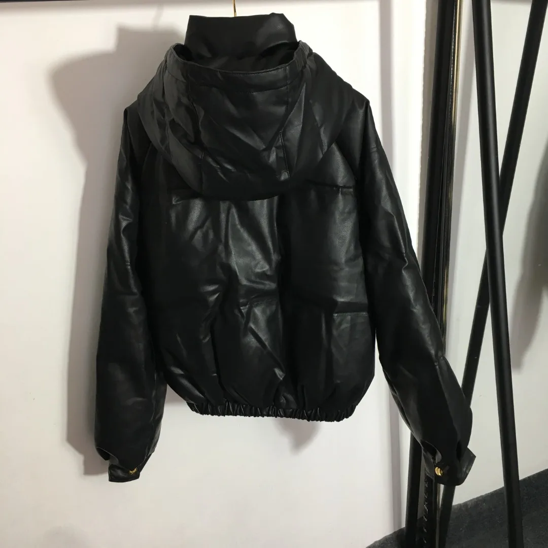 2023 New Women's Autumn and Winter High Collar Long Sleeve Removable Hat Leather Jacket Black SML
2023 New Women's Autumn and Winter High Collar Long Sleeve Removable Hat Leather Jacket Black SML