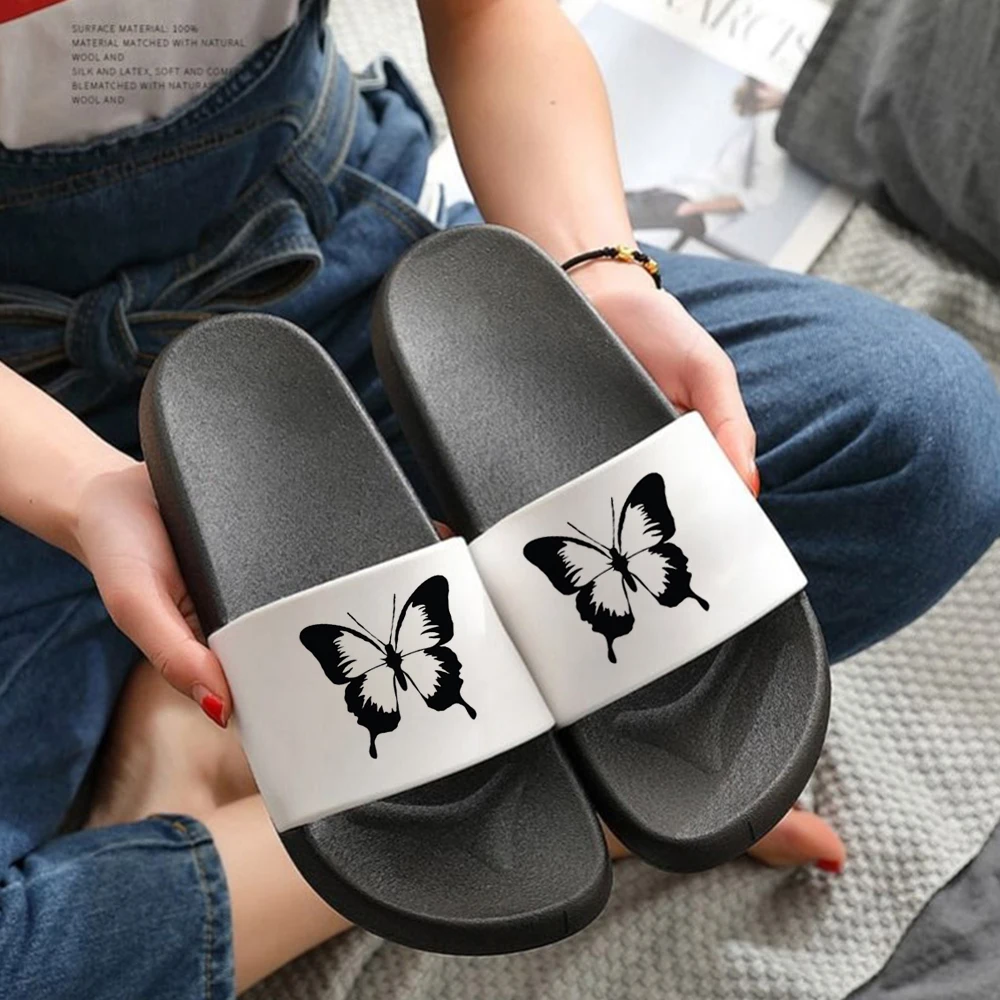 Butterfly Pineapple Print Kawaii Summer Unisex Slipper Pvc Outdoor Slides Thick Soled Pool Indoor Home Women Slippers
Butterfly Pineapple Print Kawaii Summer Unisex Slipper Pvc Outdoor Slides Thick Soled Pool Indoor Home Women Slippers