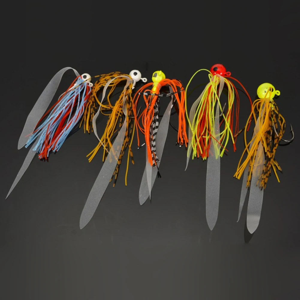 3.5/5/7/10/14g Artificial Fishing Lure Silicone Skirt Jigs Baits Luminous Streamer Swim Bass Jig Lures 
3.5/5/7/10/14g Artificial Fishing Lure Silicone Skirt Jigs Baits Luminous Streamer Swim Bass Jig Lures