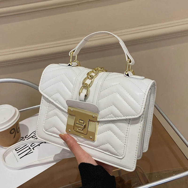 Luxury crossbody Handbags Women large capacity ladies brand Handbags women Famous Brands Chains Shoulder Bags Bolsa Feminina
Luxury crossbody Handbags Women large capacity ladies brand Handbags women Famous Brands Chains Shoulder Bags Bolsa Feminina