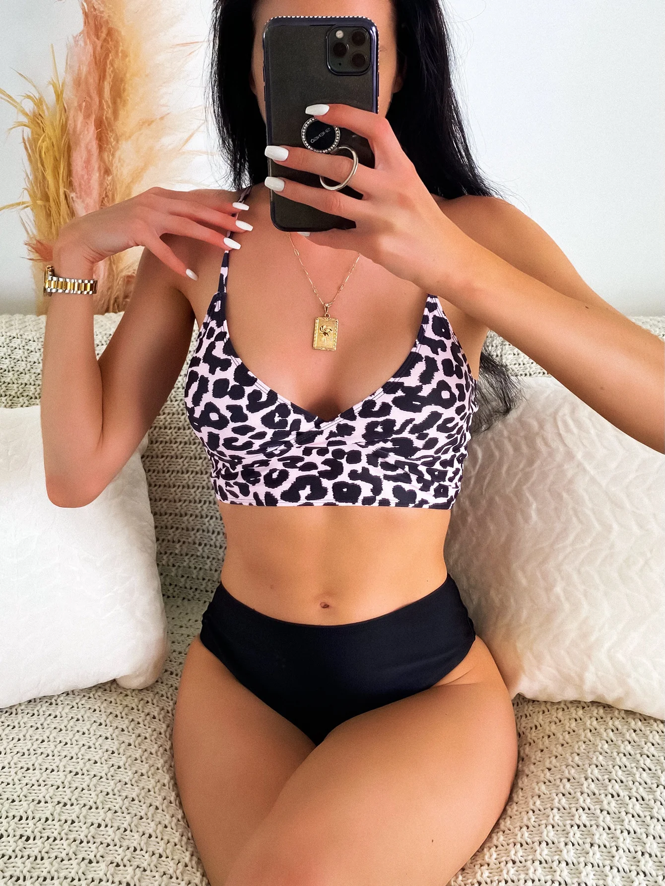 2022 new leopard print color blocking high waist Sexy Bikini Swimsuit swimsuit women
2022 new leopard print color blocking high waist Sexy Bikini Swimsuit swimsuit women